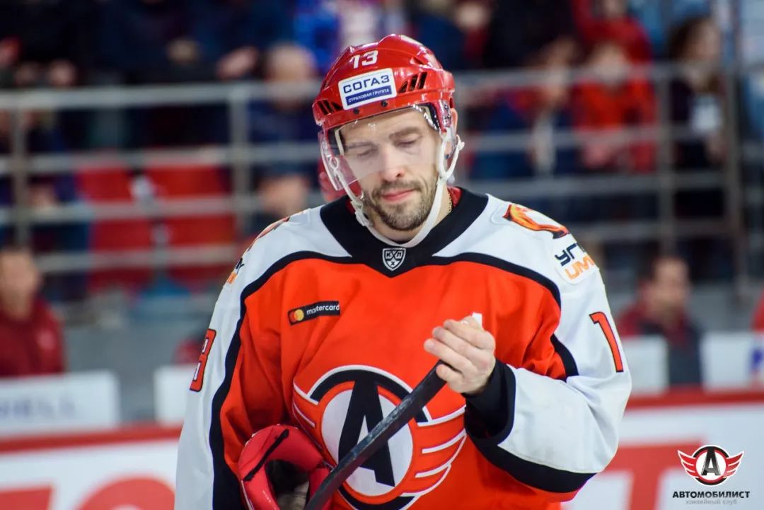 乌克兰队雄心壮志！准备挑战瑞士队的主场(乌克兰女兵玩炮弹)