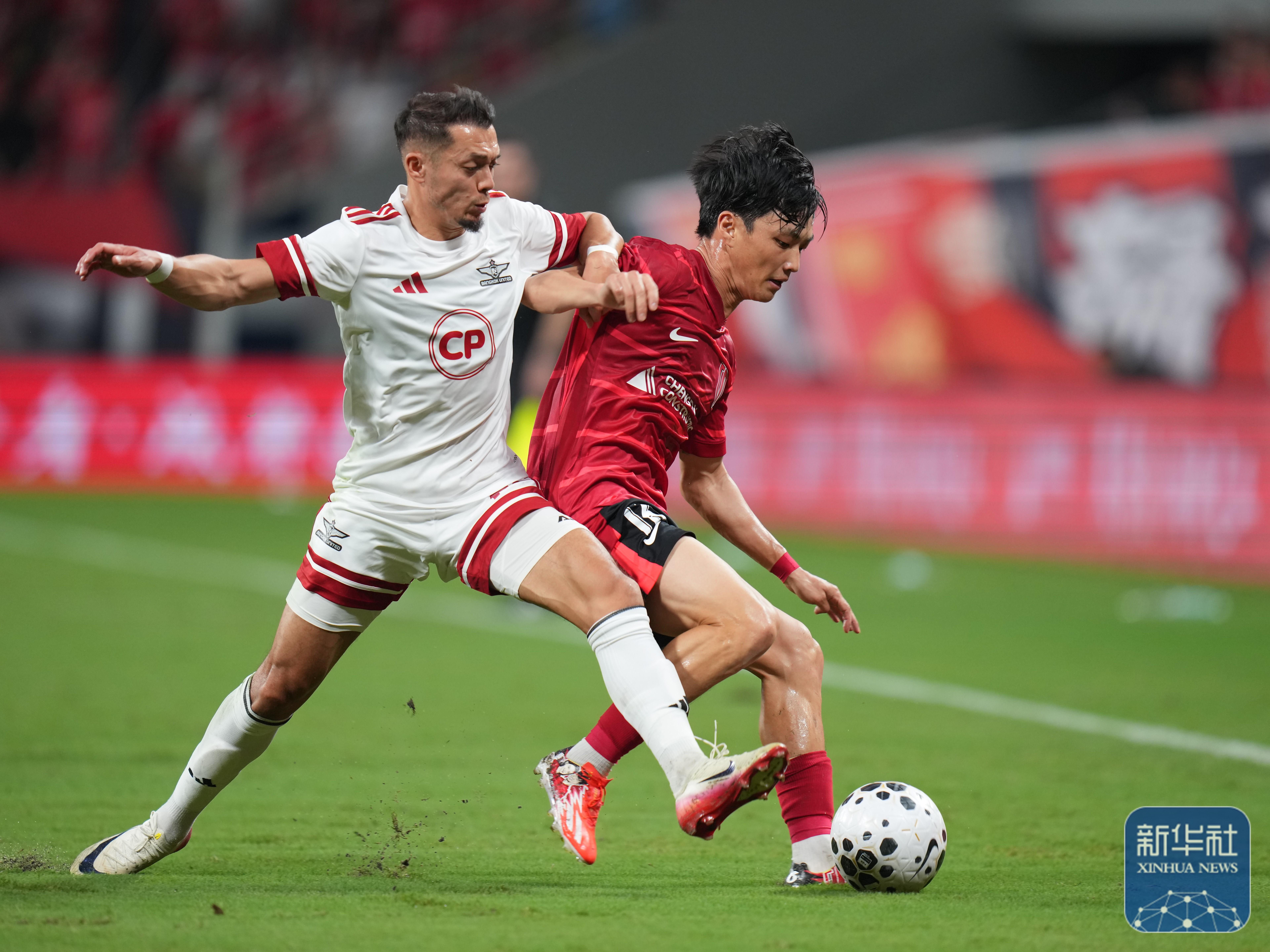 主场势如破竹，球队轻松取胜晋级(主场能力)