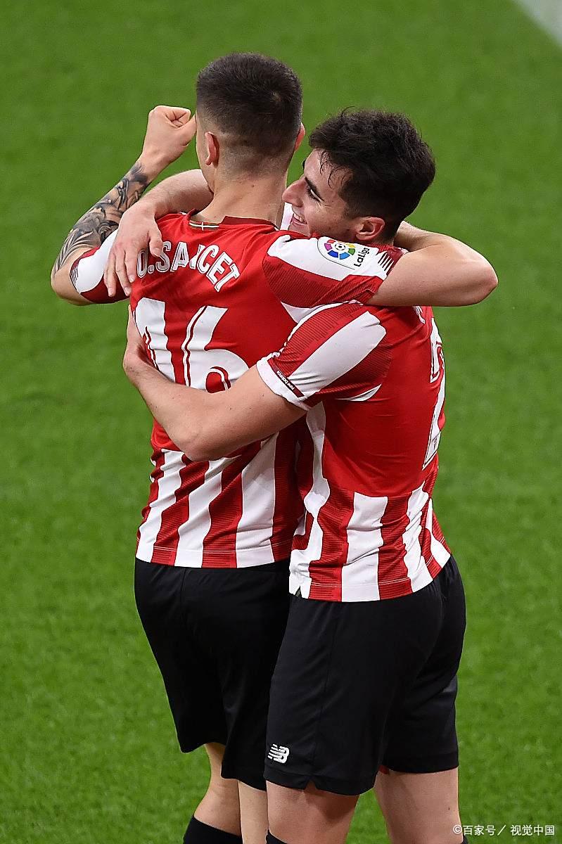 包含塞维利亚客场惊险逆转，逆袭夺得关键三分的词条